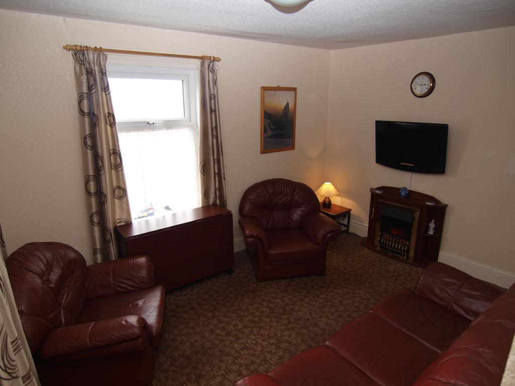 Waverley House Apartments Blackpool Room photo